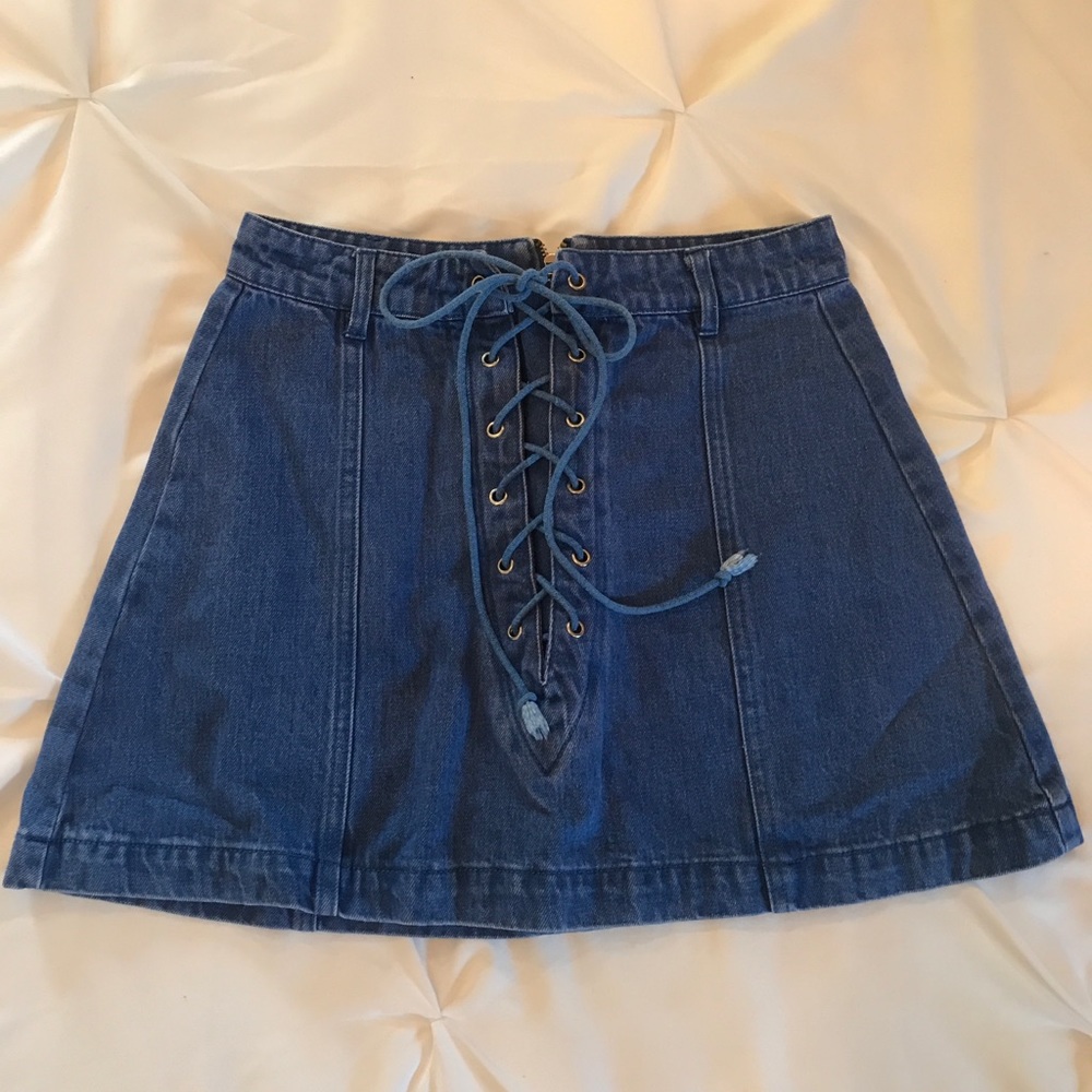 Signature 8 Denim Skirt